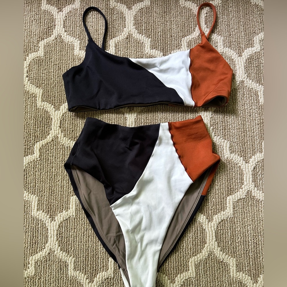 Left on Friday bikini, like new